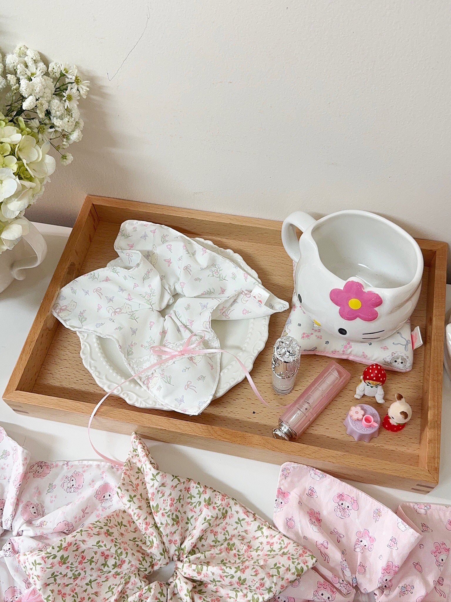 Image of Square Scrunchies