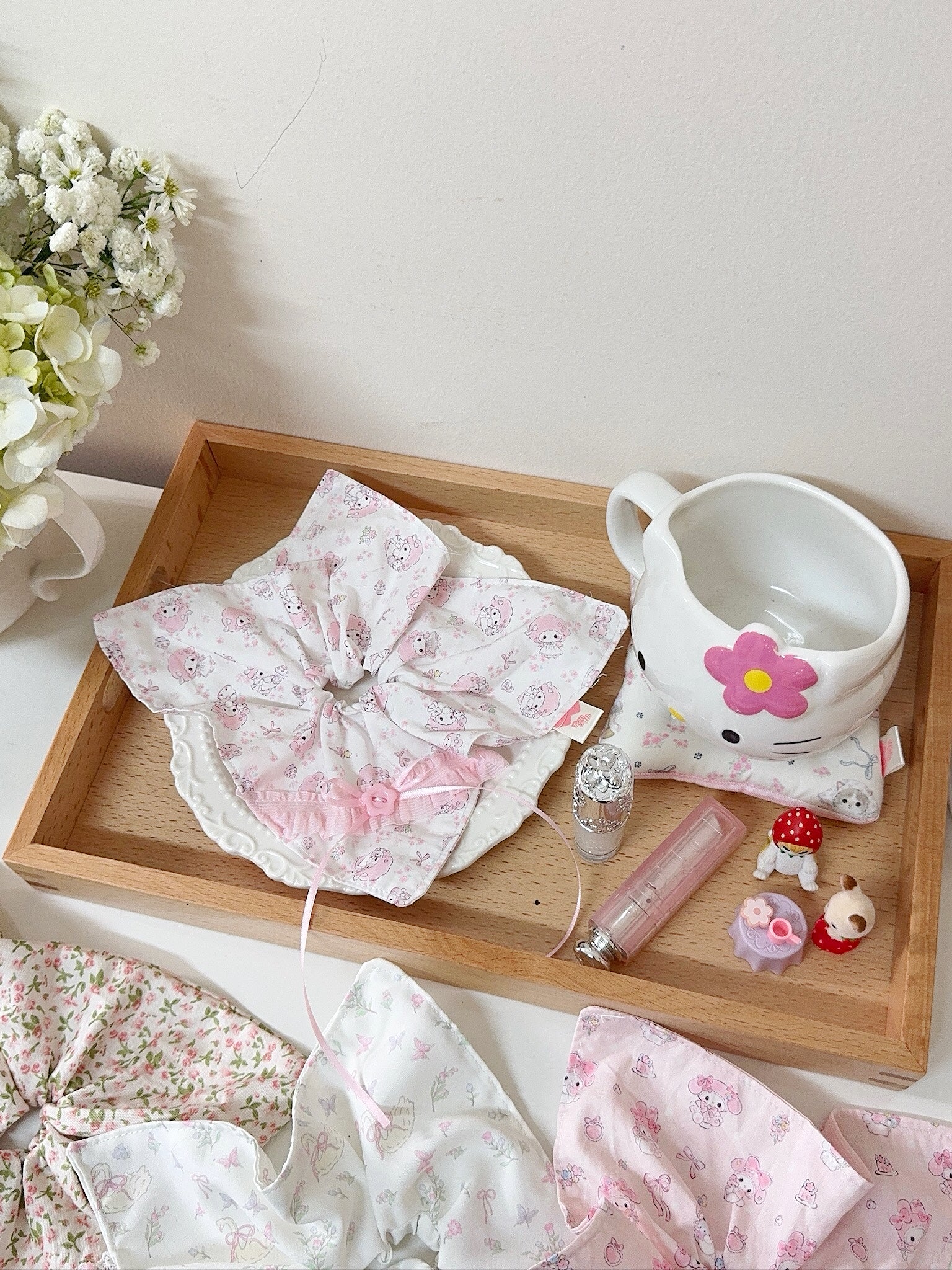 Image of Square Scrunchies