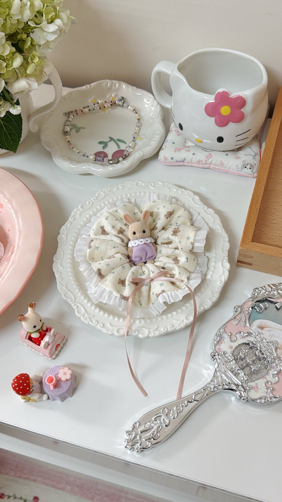 Image of Lace Scrunchies